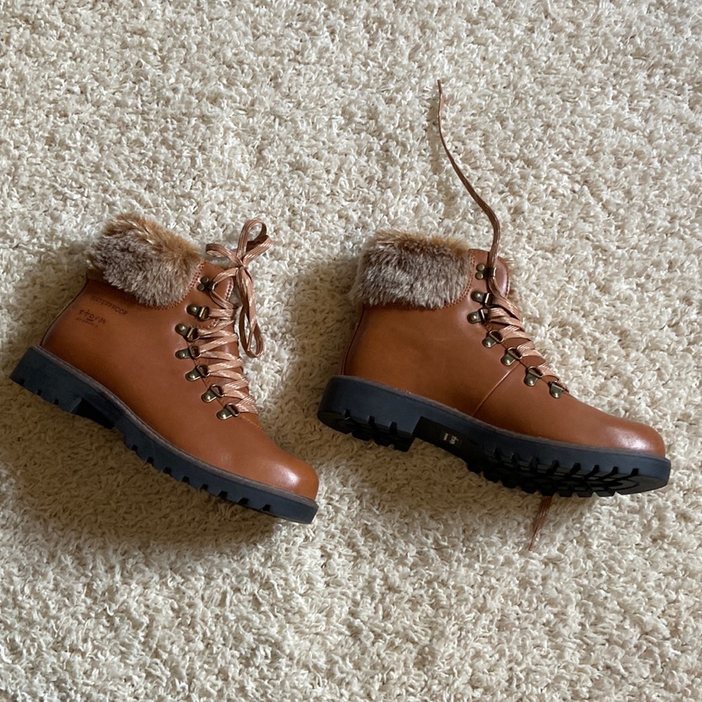 Storm by Cougar Harlow Insulated Waterproof Leather Faux Fur Trim Boots